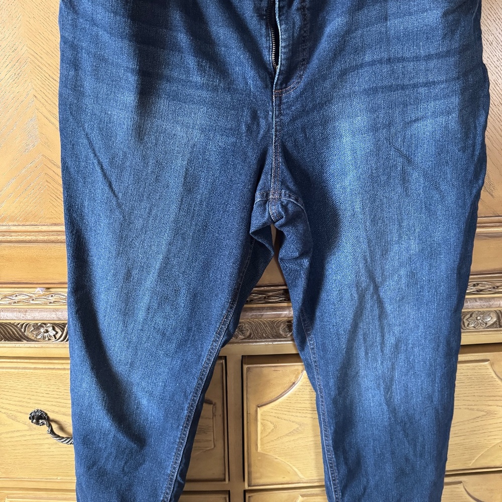 Women’s plus jeans